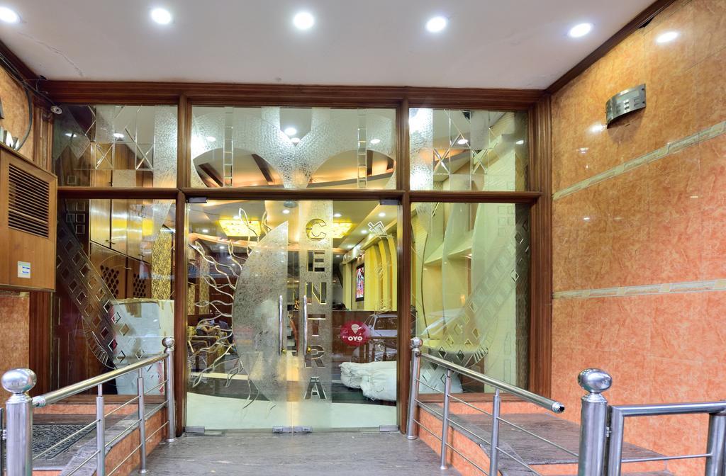 Hotel Centra 3*