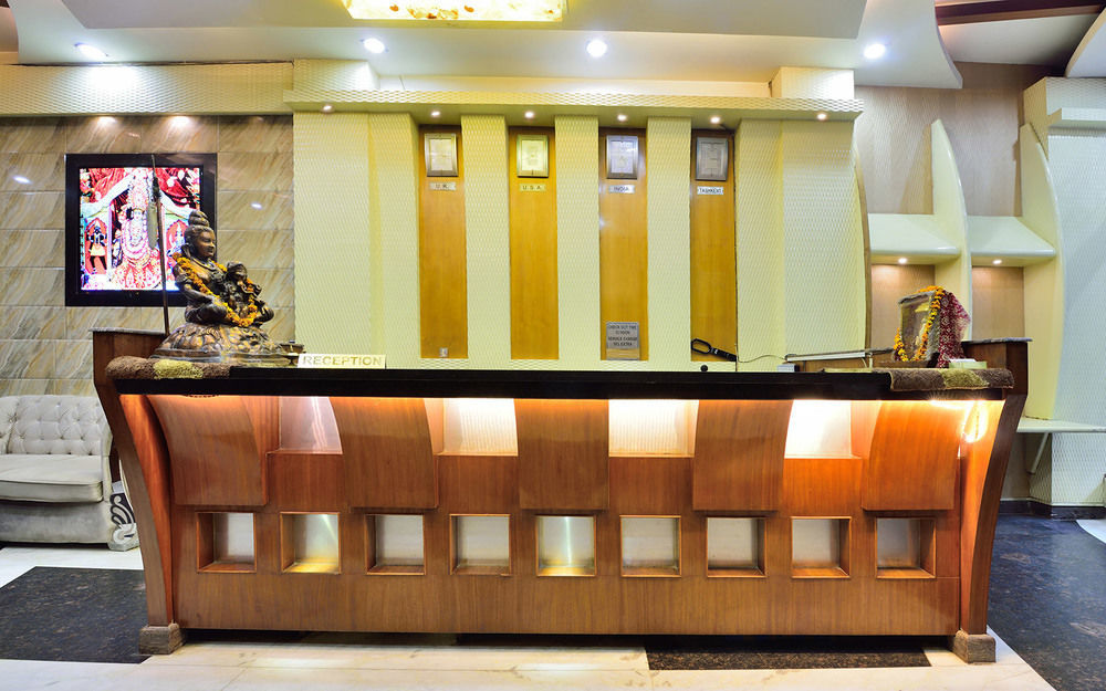 Hotel Centra 3*