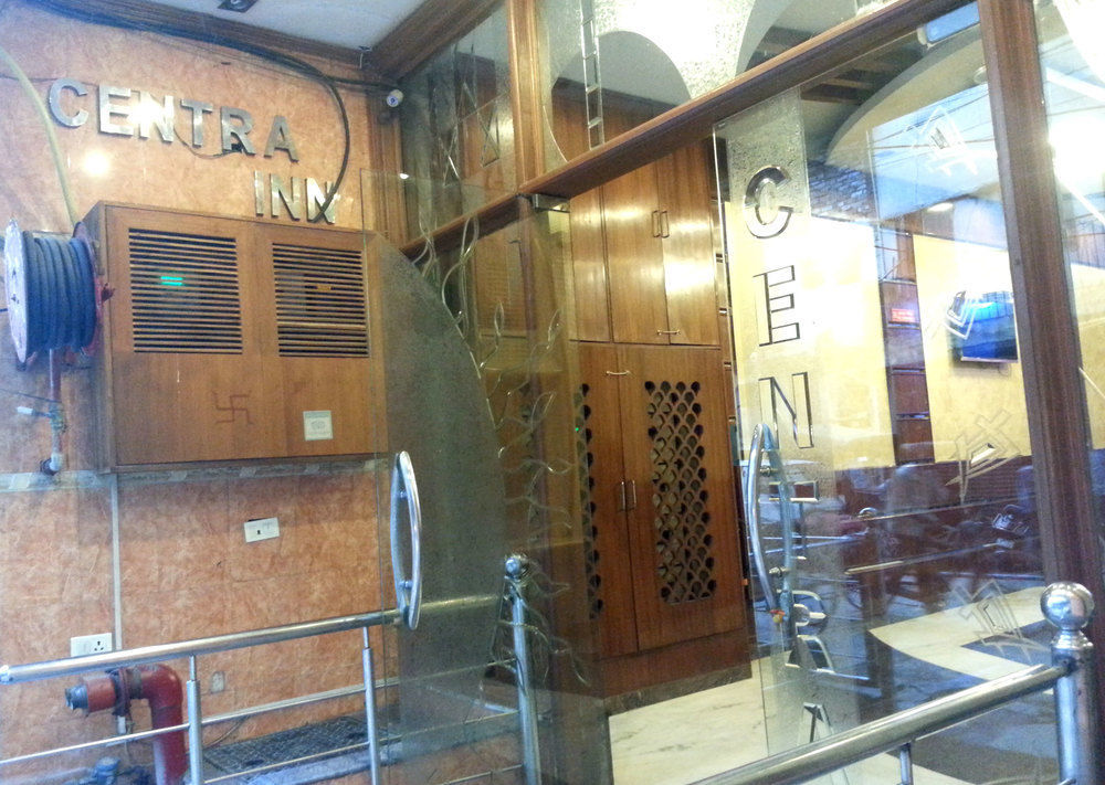 Hotel Centra 3*